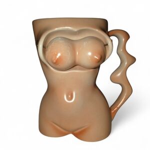 Vintage 60s/70s Japanese Swinging Bosom Novelty Mug